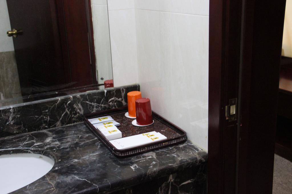 Super 8 Beijing Yizhuang Tianbao Hotel Szoba fotó